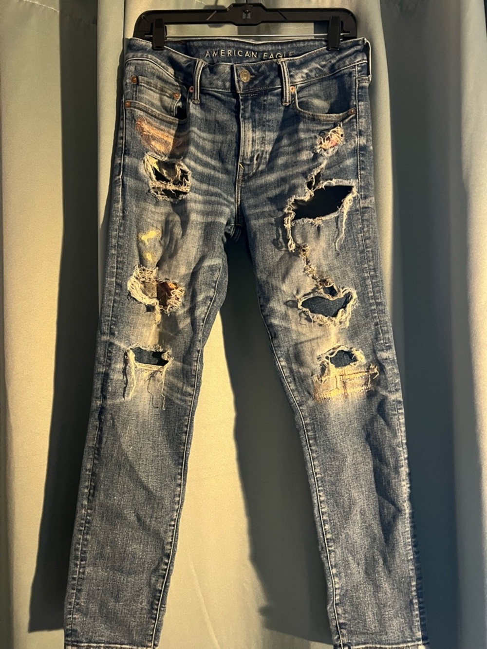 American Eagle Outfitters Vintage Wash Patched Destructed Jeans 32x30